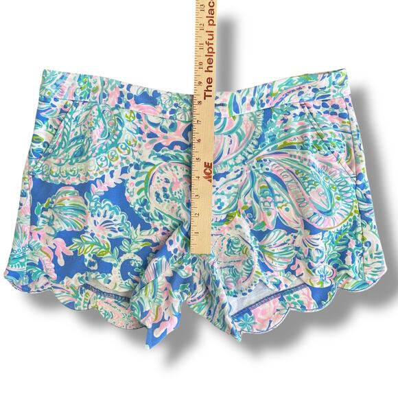 Lilly Pulitzer Buttercup Scallop Hem Shorts Size 8 Tropical Paisley Resort Print - Picture 6 of 13